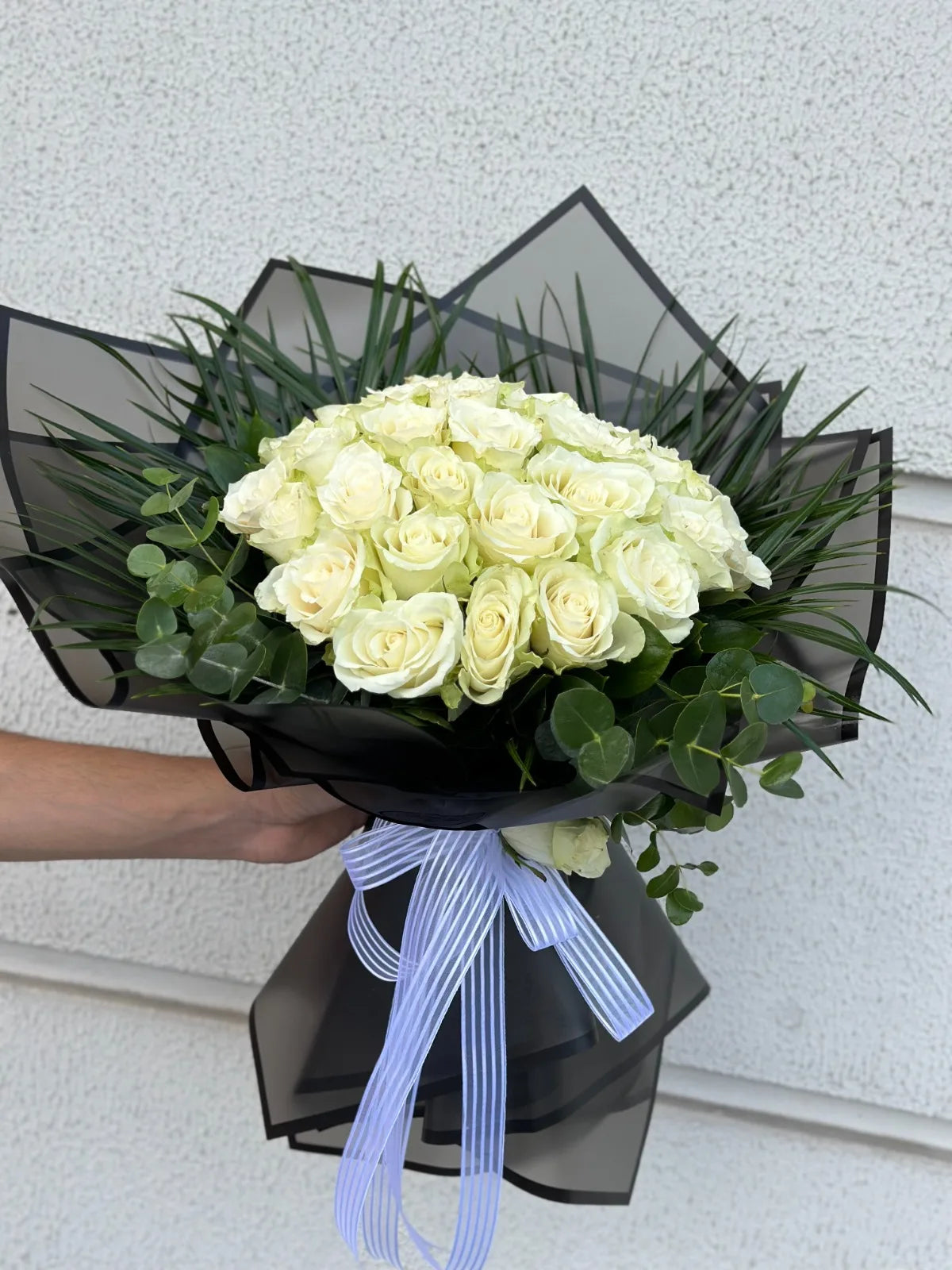 Beyaz Canlı Gül Buketi