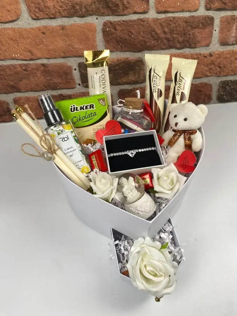 Beyaz Kalpli Konsept Hediye Kutu